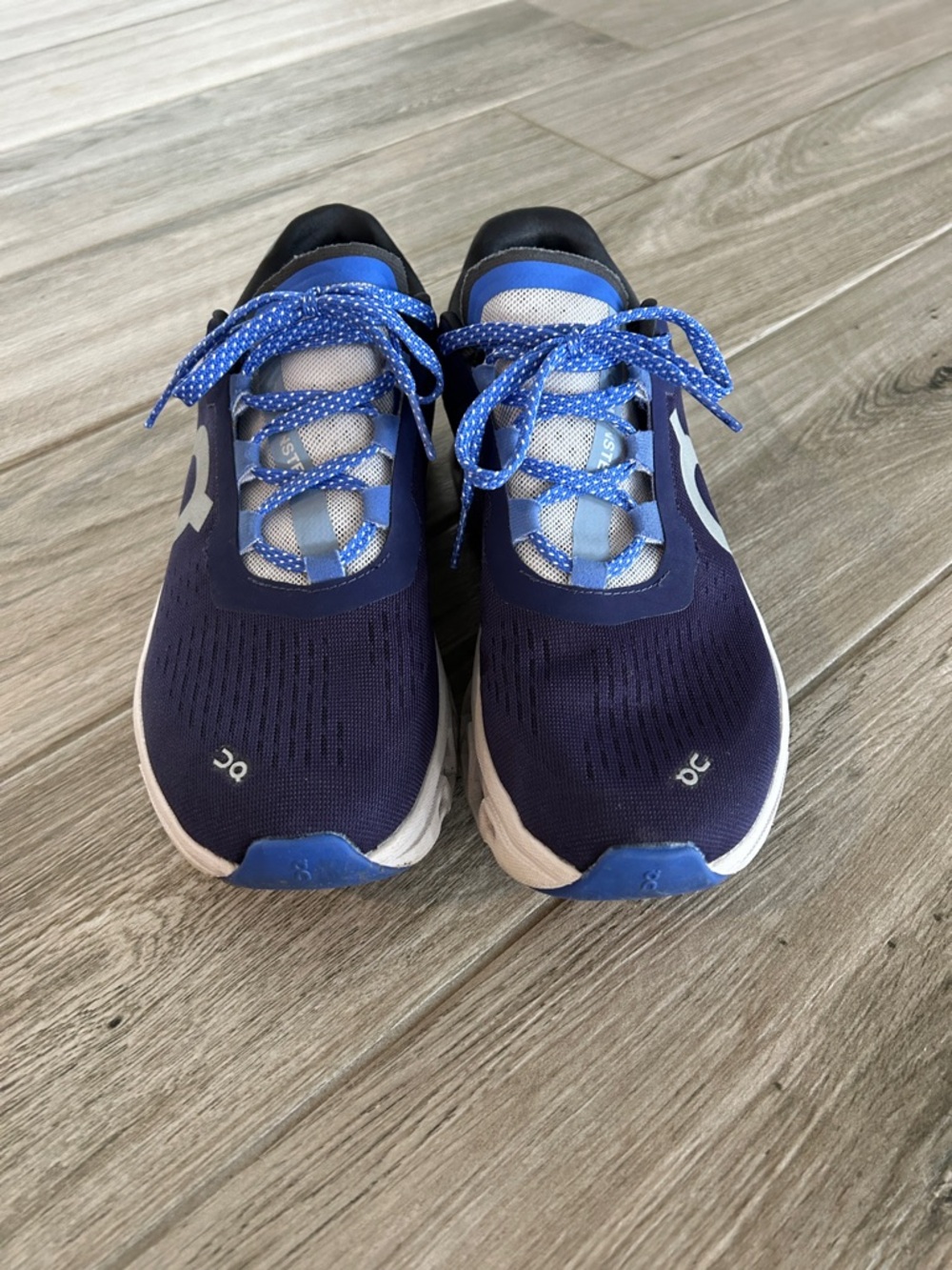 On Running Sneakers - Navy and Light Blue - Picture 2 of 7